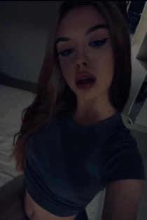 Linn, 21 ans, Paris / France Escortes - 3