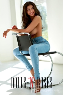 Theresa, Age 22, Escort in London / United Kingdom - 4