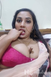 Sana, Age 26, Escort in Berlin / Germany - 1