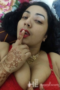 Sana, Age 26, Escort in Berlin / Germany - 3