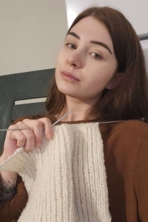 Agnes, Miaka 21, Helsinki / Ufini Wasindikizaji - 4