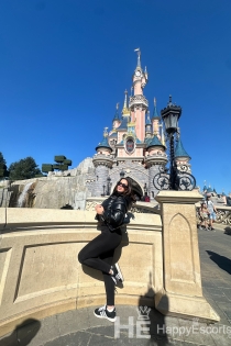 Chloe Deville, věk 30, Cannes / Francie Escorts - 6