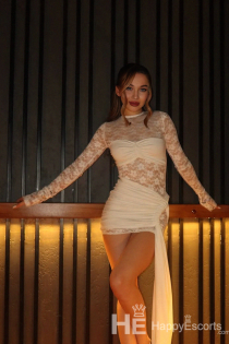Shaina Dart, Usia 21, Dubai / UAE Escort - 1