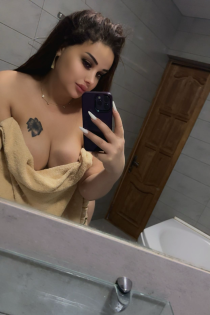 Lara, Age 26, Escort in Tirana / Albania - 9