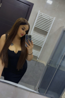 Lara, Age 26, Escort in Tirana / Albania - 2