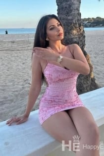 Yara brasileira, 27 anos - 3