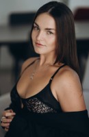 Maryam, 27 anni, escort a Dubai / Emirati Arabi Uniti
