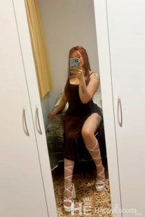 Daniela, 22 let, Barcelona / Španija Spremljevalci - 15