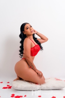 Petra, 22 let, Tirana / Albanija Spremljevalke - 1