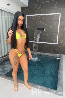 Mia, 27 ans, Tirana / Albanie Escortes - 1