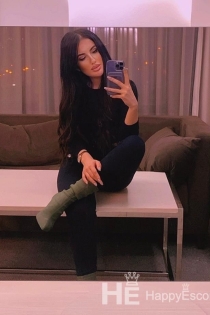 Bella, Age 23, Escort in Bucharest / Romania - 4
