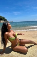 Elena, 24 let, Bukarešta / Romunija Spremljevalci