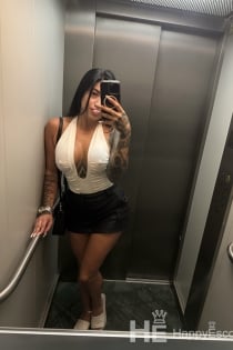 MIA sexy, Age 28 - 3
