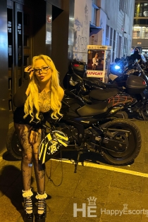 Ece, Yaş 22, İstanbul / Türkiye Escort - 2