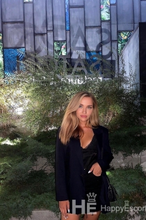 Siren Otis, Miaka 22, Dubai / UAE Wasindikizaji - 4