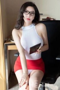 Zhengxue, Usia 25, Durres / Albania Escort - 1