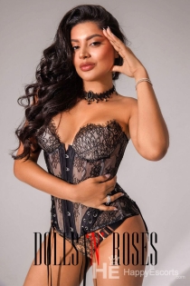 Azi, Age 21, Escort in London / United Kingdom - 5