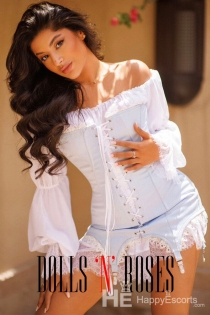 Azi, Age 21, Escort in London / United Kingdom - 9