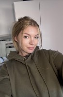Anora, 27 ετών, Τίρανα / Αλβανία Συνοδοί