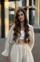 Azura Voss, 23 años, Escorts en Dubái/EAU