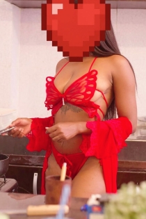 Tyra, Age 30, Escort in Lyon / France - 2