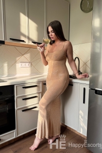 Ksyusha, Age 22, Escort in London / United Kingdom - 9