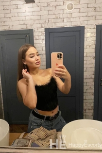 Sasha, Age 23, Escort in London / United Kingdom - 6