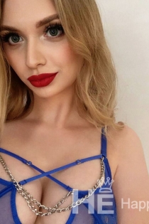 Yesenia, Age 22, Escort in London / United Kingdom - 5
