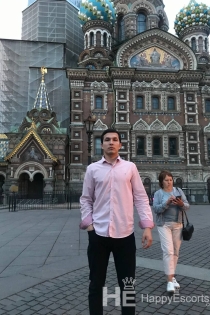 Farrux, ikä 23, Dubai / Yhdistyneet arabiemiirikunnat Seuralaiset - 1