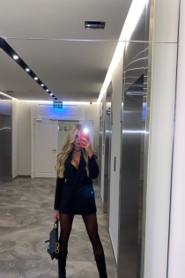 Felicie, Miaka 21, Monte-Carlo / Monaco Wasindikizaji - 1