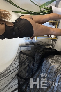 Marie, Umur 31, New York City / Pengiring AS - 5