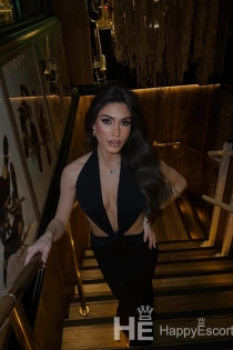 Angela, 23 éves, Isztambul/Törökország kísérők – 5