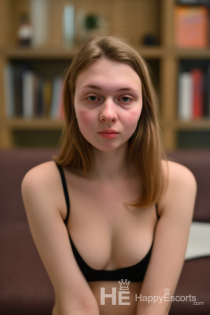 Barbie, Age 24, Escort in Tirana / Albania - 3