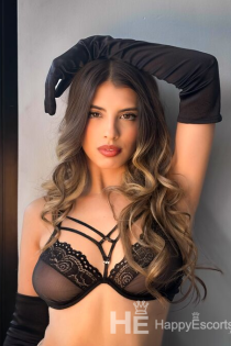 Irem, 21 éves, Belgrád/Szerbia kísérők – 2