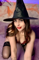 Tessa, Age 21, Escort in Tirana / Albanien