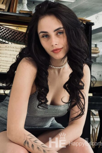 Tessa, Age 21, Escort in Tirana / Albania - 10