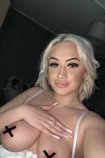Nina, 25, Tirana/Albania saattajat - 4