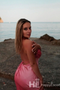 Vielka Palmerton, Age 22, Dubai / UAE Escorts - 1