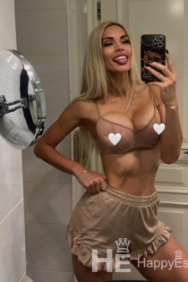Swetlana, Age 24, Escort in Tirana / Albania - 3