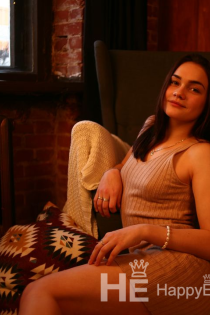 Jane, 24 let, Tirana / Albanija Spremljevalke - 2