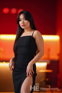 Elza, Age 25, Escort in London / United Kingdom - 4
