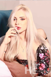 Carla, 21 anni, Tirana / Albania Escort - 2