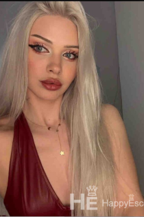 Carla, 21 anni, Tirana / Albania Escort - 9