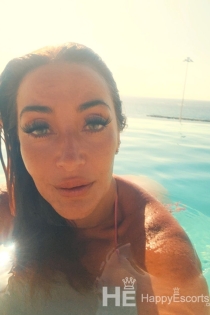 Laura, Miaka 36, San Giljan / Malta Wasindikizaji - 1