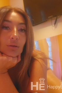 Laura, Miaka 36, San Giljan / Malta Wasindikizaji - 2