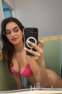 Mona, 23 anni, Tirana / Escort Albania - 1