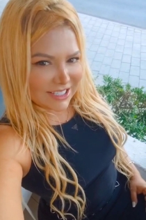 Mia, 38 éves, Palma/Spanyolország kísérők – 2