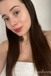 Lenora, 22 anni, Tirana / Albania Escort - 4