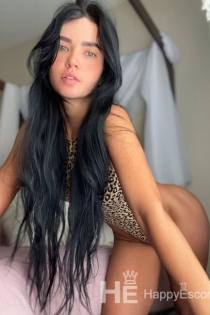 Elena, Miaka 24, Bucharest / Rumania Wasindikizaji - 1