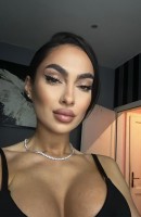 Alice, ikä 26, Marbella / Espanja Seuralaiset